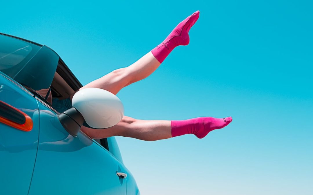 Decoding Leg Compression Stockings: Understanding Medical Grade vs. Over-the-Counter Options
